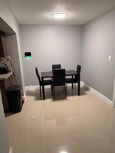 Image 5 of 6 For 1558 5th Ave  4