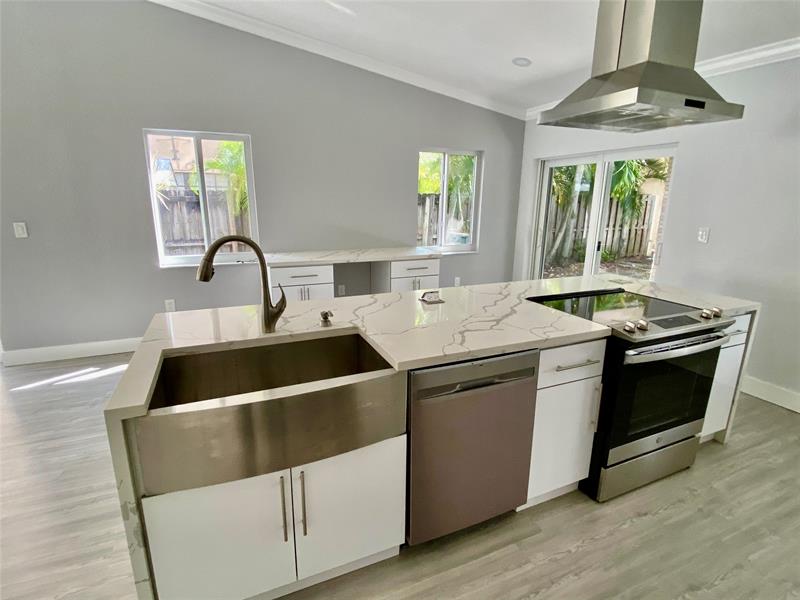 Image 7 of 26 For 15788 77th St