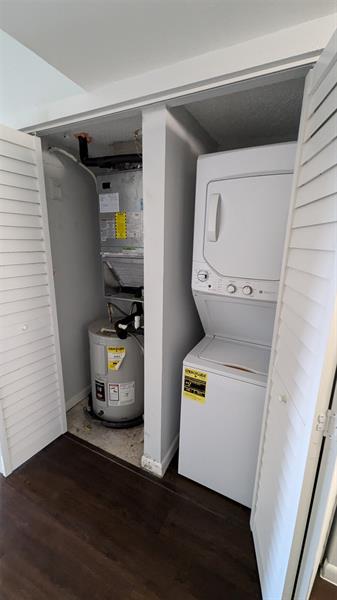 Image 12 of 19 For 9919 Nob Hill Ln  9919