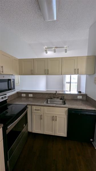 Image 9 of 19 For 9919 Nob Hill Ln  9919