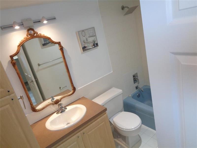 Image 9 of 18 For 4200 Crystal Lake Dr  313