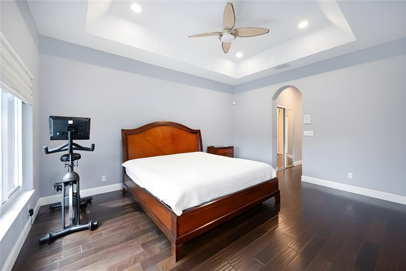 Image 14 of 35 For 10874 61st Ct