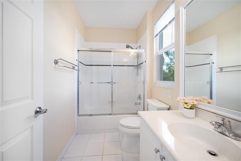 Image 25 of 35 For 10874 61st Ct