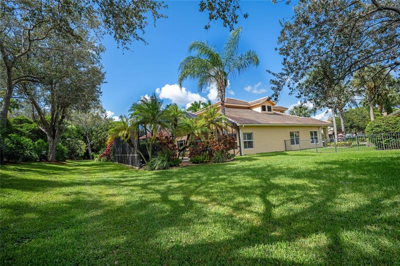 Image 30 of 35 For 10874 61st Ct