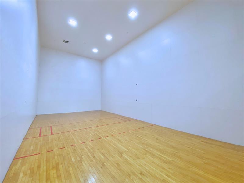 Image 39 of 66 For 511 5th Ave  2121