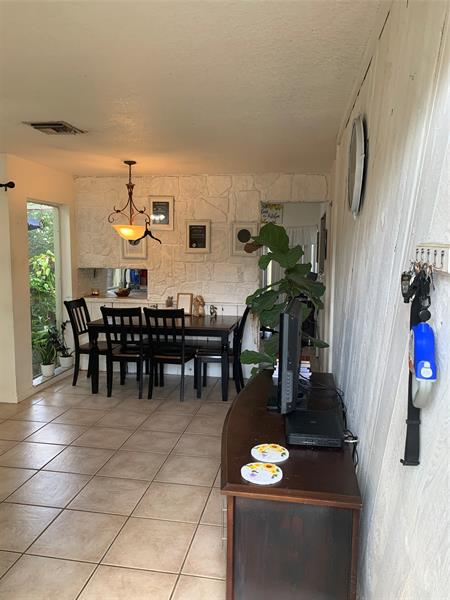 Image 4 of 10 For 1251 89th Dr