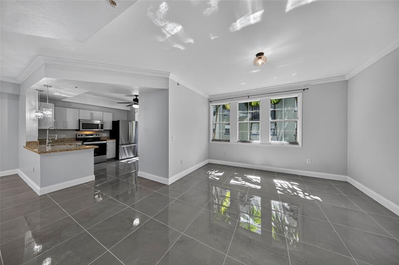 Image 14 of 67 For 533 3rd Ave  221