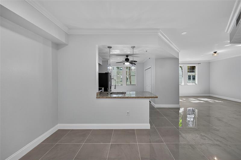 Image 20 of 67 For 533 3rd Ave  221