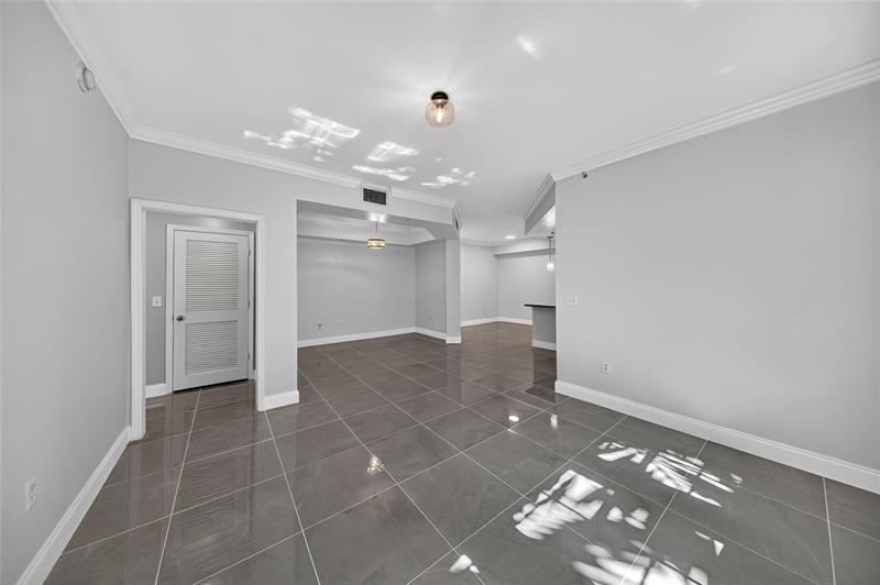 Image 31 of 67 For 533 3rd Ave  221