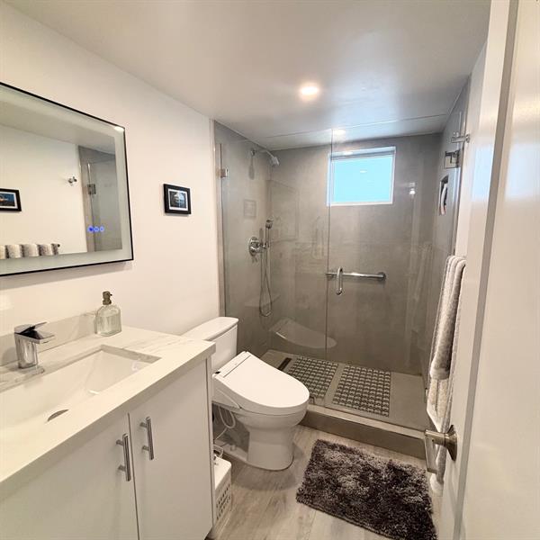 Image 18 of 22 For 3750 170th St  107