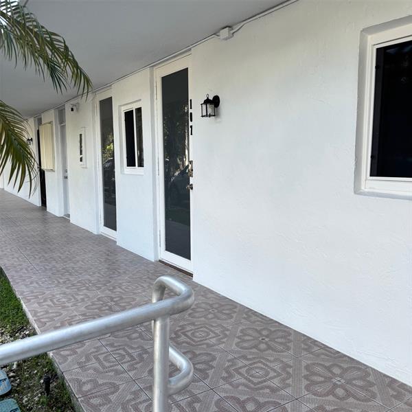 Image 3 of 22 For 3750 170th St  107