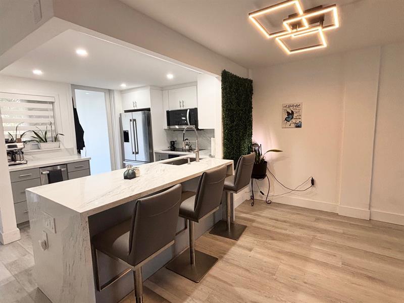 Image 7 of 22 For 3750 170th St  107