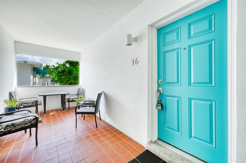 Image 15 of 16 For 625 Orton Avenue  16