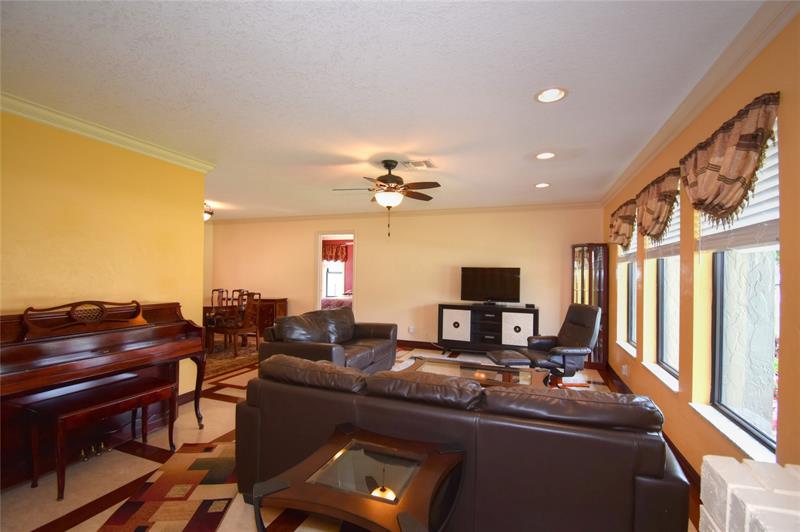 Image 11 of 60 For 4148 19th Ter