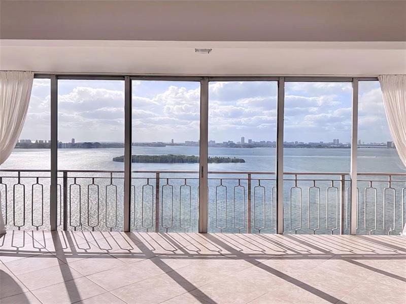 Details for 11111 Biscayne Blvd  1901, Miami, FL 33181