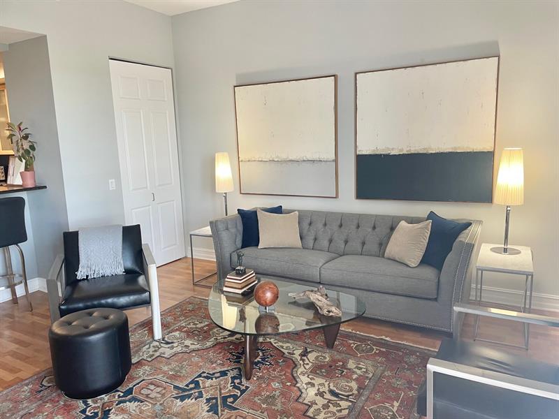 Image 4 of 60 For 2609 14th Ave  402