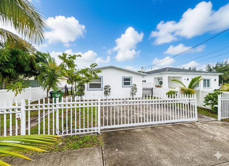 Details for 749 5th Ct  , Hallandale Beach, FL 33009