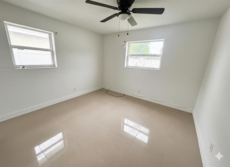 Image 8 of 8 For 749 5th Ct  
