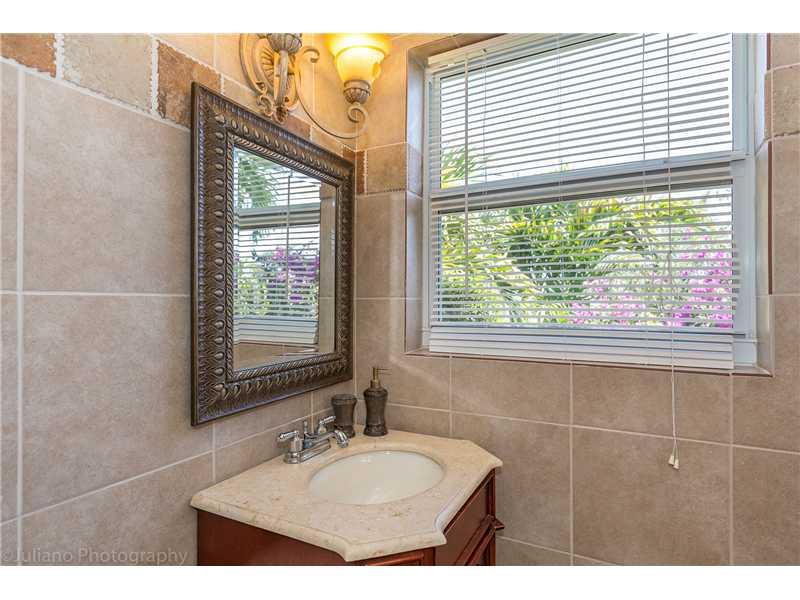 Image 17 of 22 For 160 12th St  