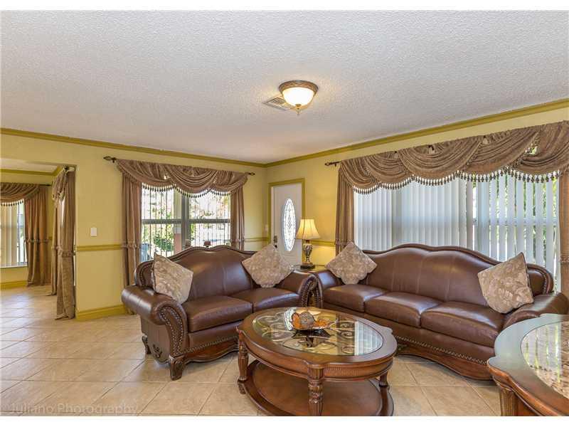 Image 3 of 22 For 160 12th St  