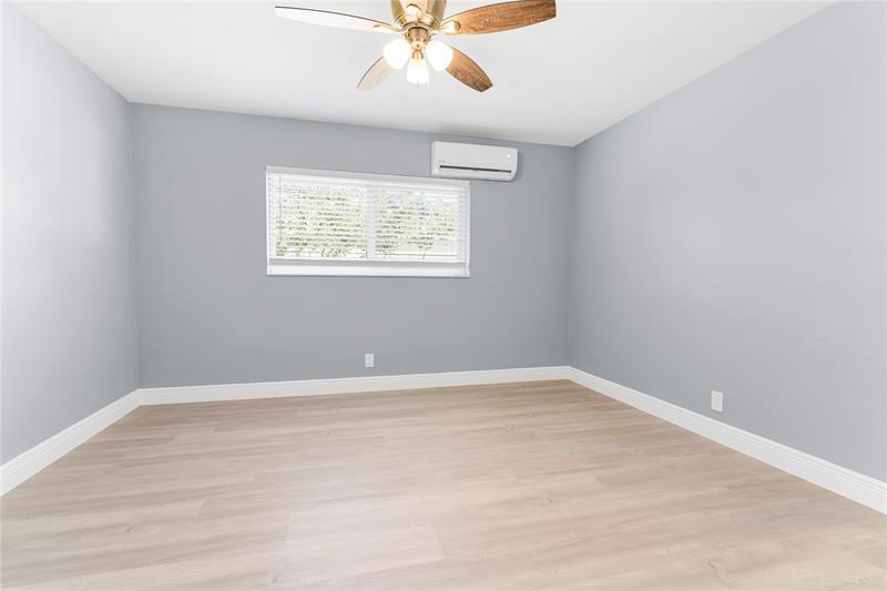 Image 14 of 18 For 4751 21st Ter  3