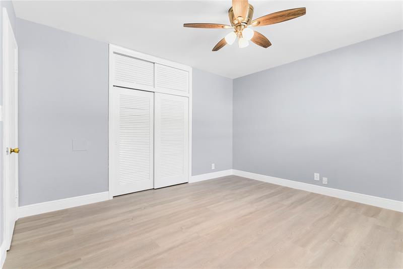 Image 16 of 18 For 4751 21st Ter  3