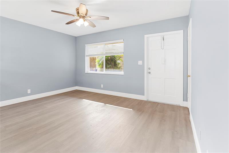 Image 5 of 18 For 4751 21st Ter  3