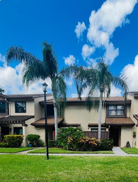 Image 4 of 14 For 3966 Cocoplum Cir  D