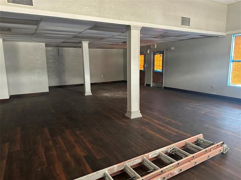 Image 7 of 9 For 722 Us Highway 1