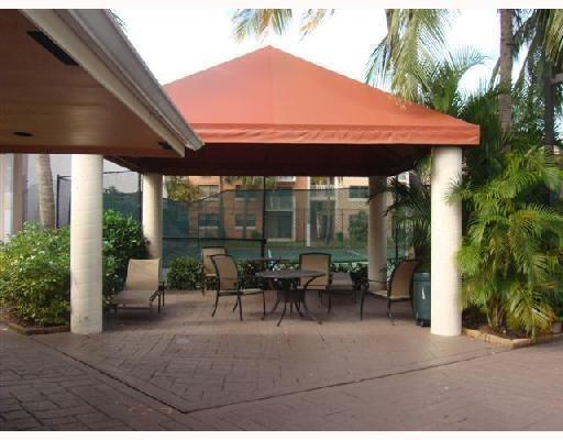 Image 12 of 13 For 7130 179th St  302