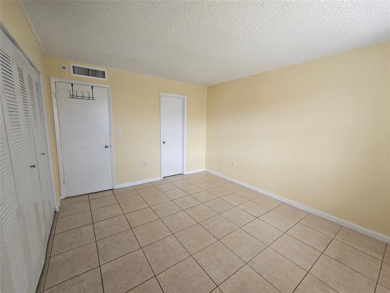 Image 8 of 13 For 7130 179th St  302