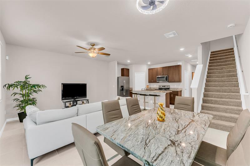 Image 14 of 39 For 5659 Enclave Dr