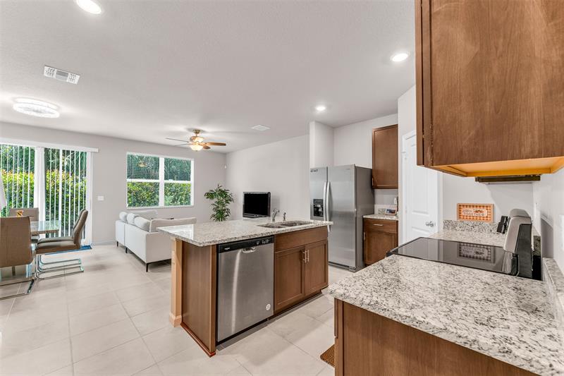 Image 15 of 39 For 5659 Enclave Dr