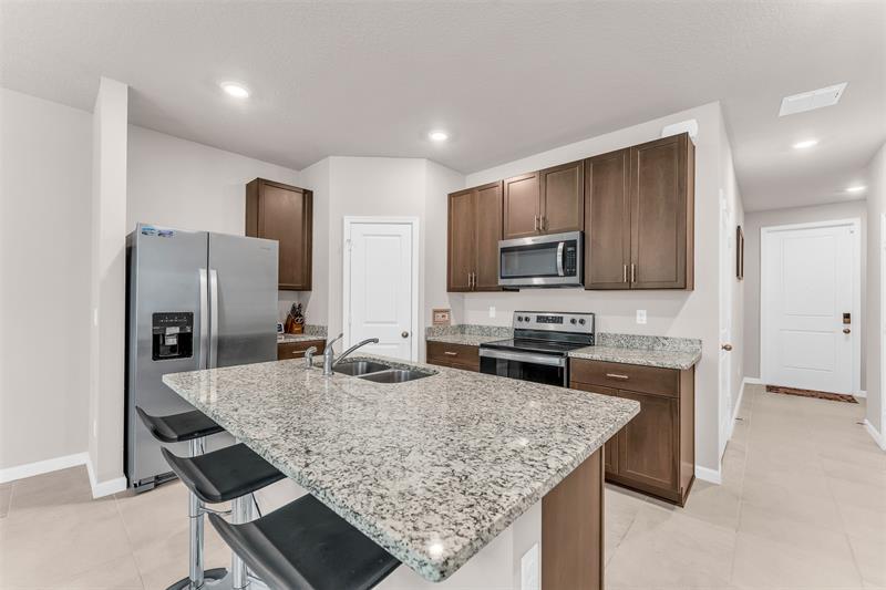 Image 19 of 39 For 5659 Enclave Dr