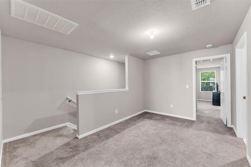 Image 21 of 39 For 5659 Enclave Dr