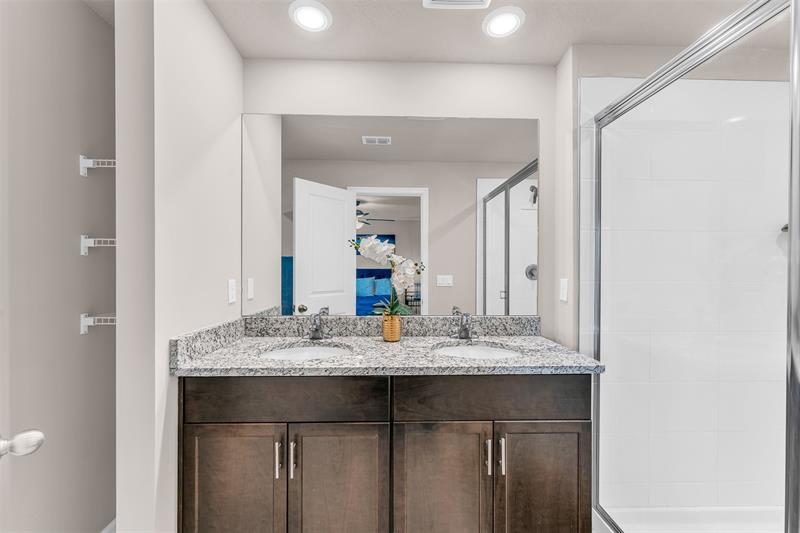 Image 30 of 39 For 5659 Enclave Dr