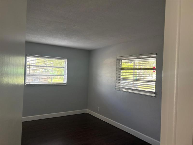 Image 7 of 7 For 1740 60th Ave  8