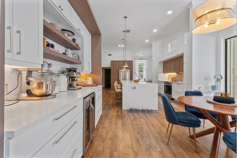 Image 14 of 39 For 4911 96th Dr