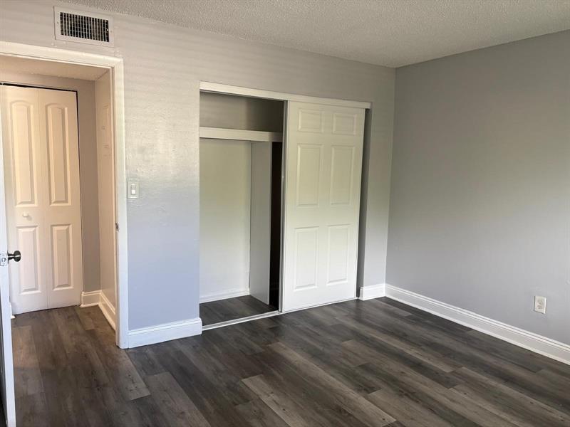 Image 8 of 8 For 5801 17th Pl  12