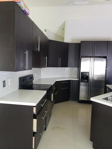 Image 3 of 17 For 10084 2nd St