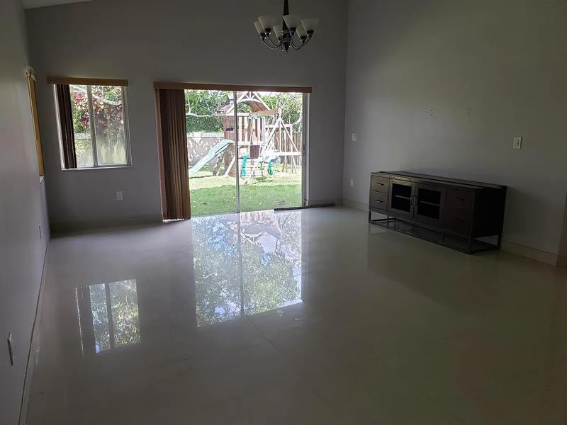 Image 9 of 17 For 10084 2nd St