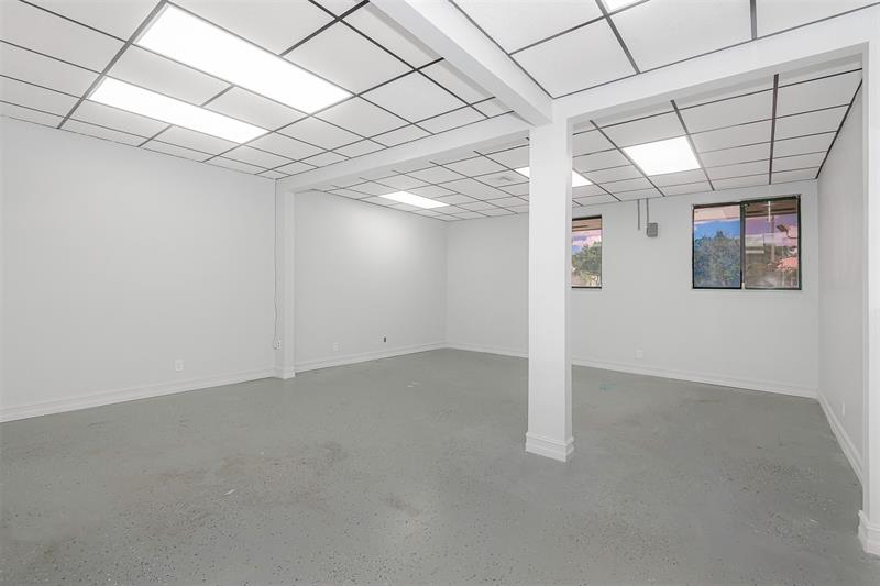 Image 16 of 45 For 3650 Coral Ridge Dr  102