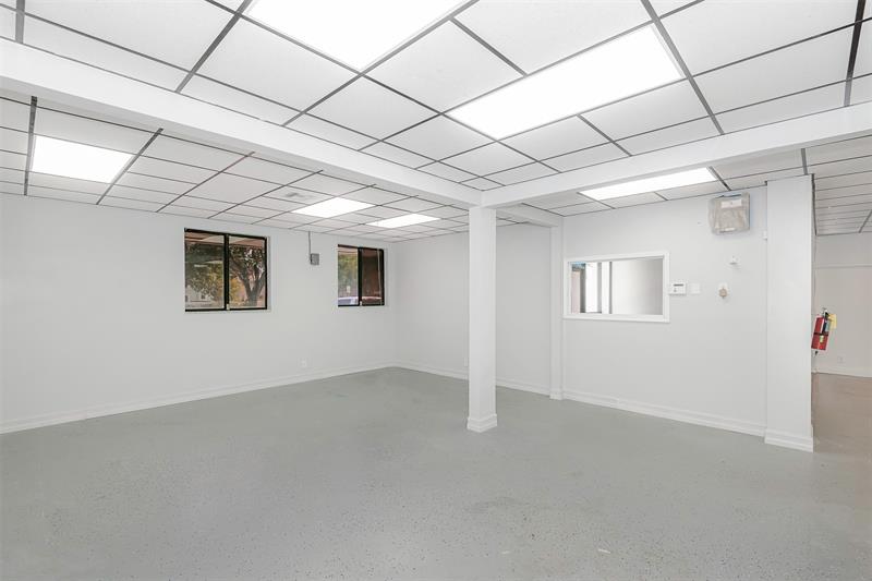 Image 17 of 45 For 3650 Coral Ridge Dr  102