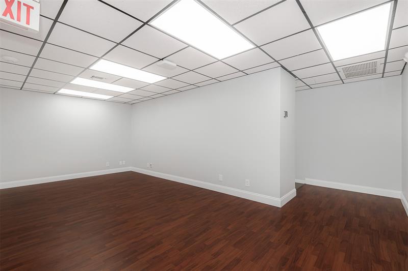 Image 31 of 45 For 3650 Coral Ridge Dr  102