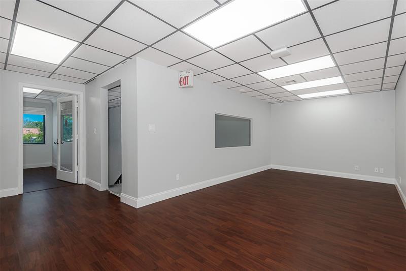 Image 33 of 45 For 3650 Coral Ridge Dr  102