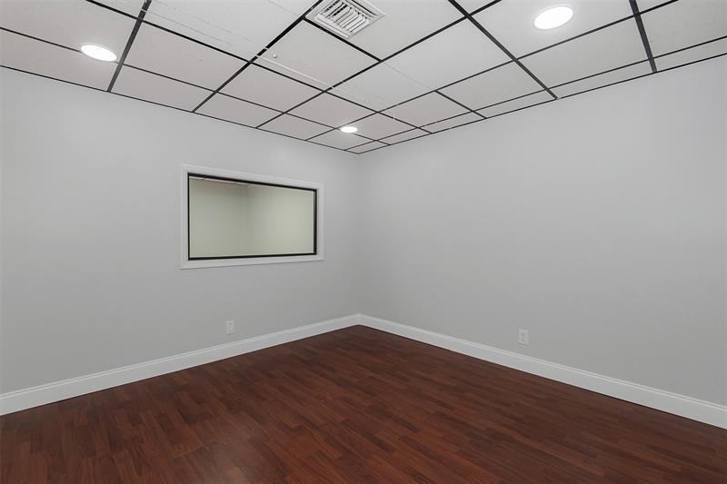 Image 37 of 45 For 3650 Coral Ridge Dr  102