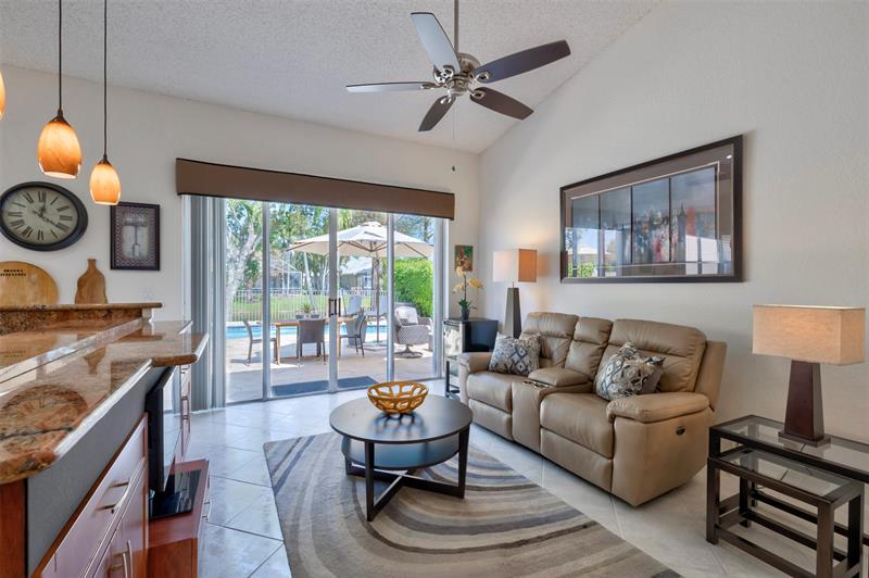 Image 10 of 52 For 11433 49th Drive