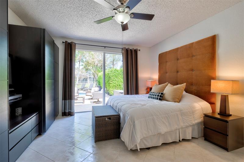 Image 16 of 52 For 11433 49th Drive