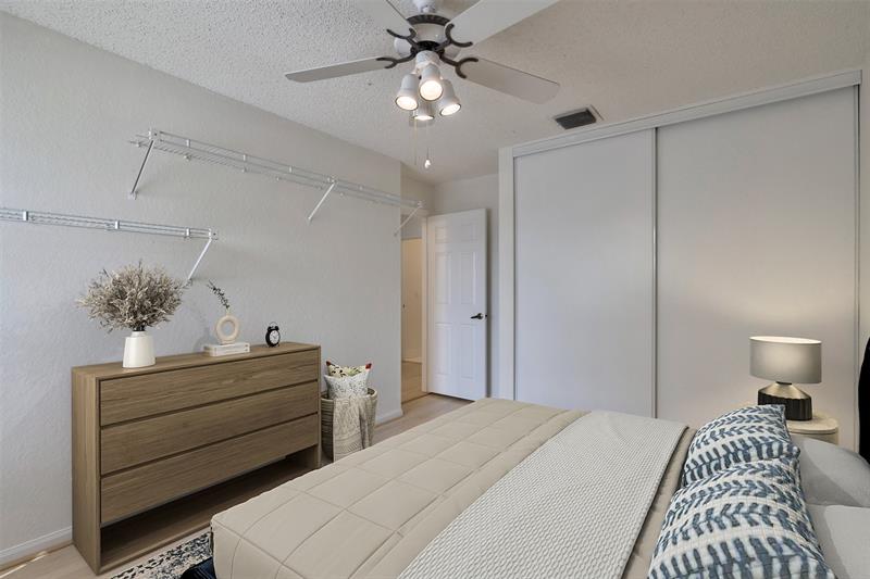 Image 27 of 52 For 11433 49th Drive