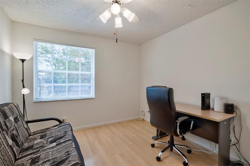 Image 28 of 52 For 11433 49th Drive